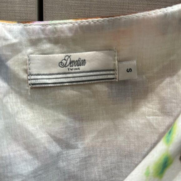 Devotion Twins wrap dress - Picture 2 of 3